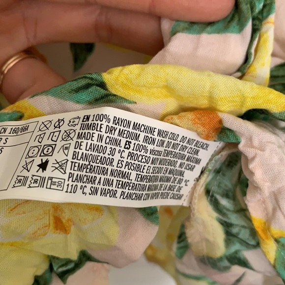 Small Forever 21 lemon 🍋 print romper beach coverup - Picture 5 of 7